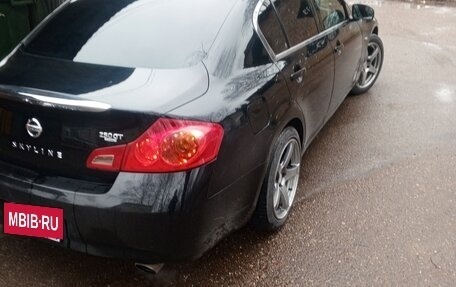 Nissan Skyline, 2001 год, 690 000 рублей, 15 фотография