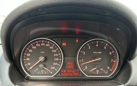 BMW 1 серия, 2008 год, 2 000 000 рублей, 7 фотография