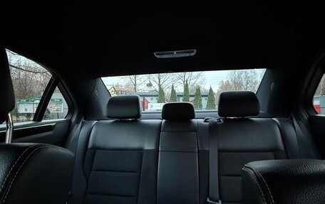 Mercedes-Benz E-Класс, 2014 год, 1 900 000 рублей, 10 фотография