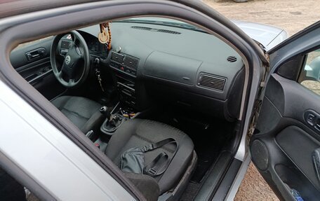 Volkswagen Golf IV, 2001 год, 330 000 рублей, 5 фотография