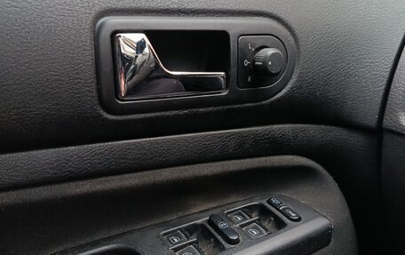 Volkswagen Golf IV, 2001 год, 330 000 рублей, 8 фотография