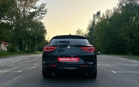 Alfa Romeo Stelvio, 2019 год, 3 100 000 рублей, 5 фотография
