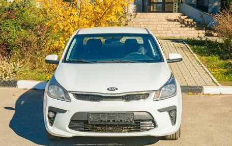 KIA Rio IV, 2017 год, 1 353 000 рублей, 2 фотография