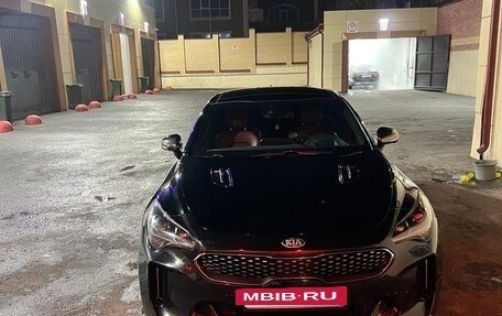 KIA Stinger I, 2018 год, 2 300 000 рублей, 5 фотография