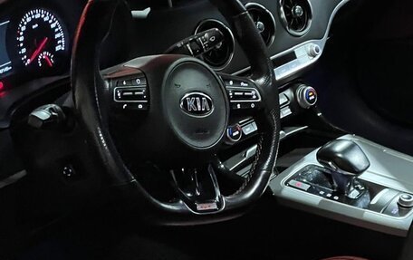 KIA Stinger I, 2018 год, 2 300 000 рублей, 9 фотография