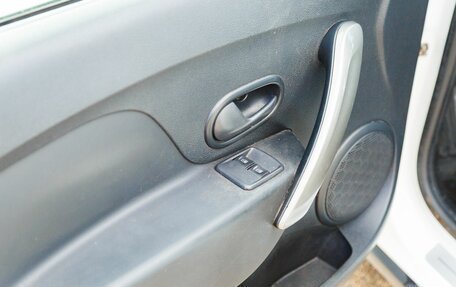 Renault Logan II, 2020 год, 1 529 650 рублей, 18 фотография