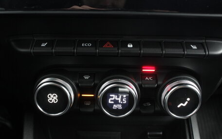 Renault Duster, 2022 год, 1 995 000 рублей, 20 фотография