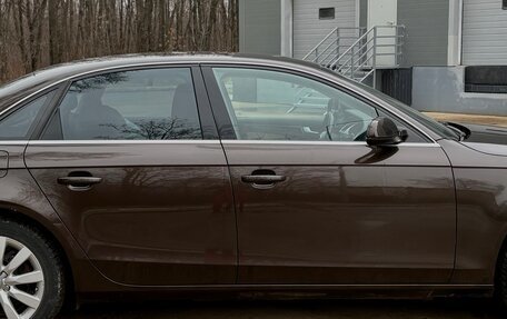 Audi A4, 2011 год, 990 000 рублей, 6 фотография