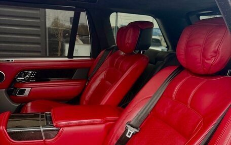 Land Rover Range Rover IV рестайлинг, 2018 год, 5 990 000 рублей, 5 фотография