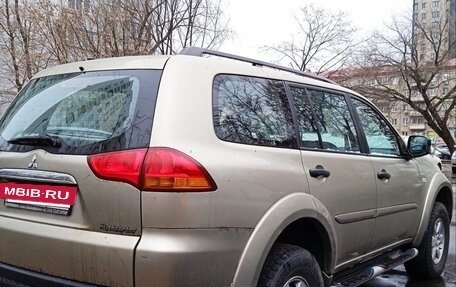 Mitsubishi Pajero Sport II рестайлинг, 2010 год, 1 500 000 рублей, 3 фотография