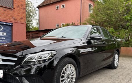 Mercedes-Benz C-Класс, 2018 год, 2 500 000 рублей, 6 фотография