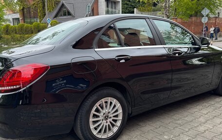 Mercedes-Benz C-Класс, 2018 год, 2 500 000 рублей, 14 фотография