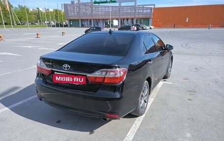 Toyota Camry, 2017 год, 1 850 000 рублей, 3 фотография