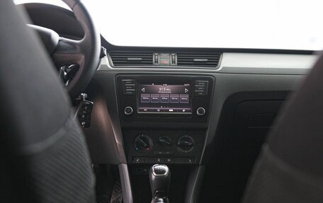 Skoda Rapid I, 2018 год, 1 447 000 рублей, 17 фотография