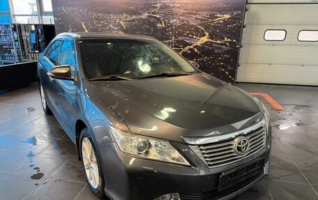 Toyota Camry, 2013 год, 1 900 000 рублей, 3 фотография