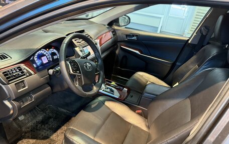 Toyota Camry, 2013 год, 1 900 000 рублей, 10 фотография