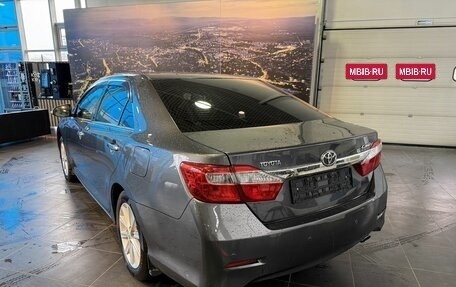 Toyota Camry, 2013 год, 1 900 000 рублей, 6 фотография