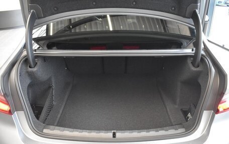 BMW 3 серия, 2025 год, 8 200 000 рублей, 10 фотография