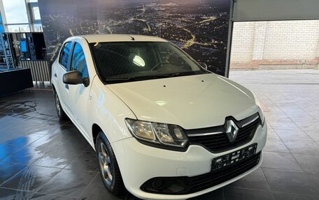 Renault Logan II, 2015 год, 712 500 рублей, 3 фотография