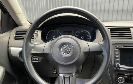 Volkswagen Jetta VI, 2011 год, 897 000 рублей, 7 фотография
