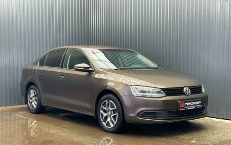 Volkswagen Jetta VI, 2011 год, 897 000 рублей, 22 фотография