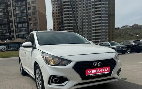 Hyundai Accent IV, 2020 год, 1 370 000 рублей, 1 фотография