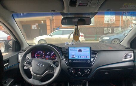 Hyundai Solaris II рестайлинг, 2019 год, 850 000 рублей, 7 фотография