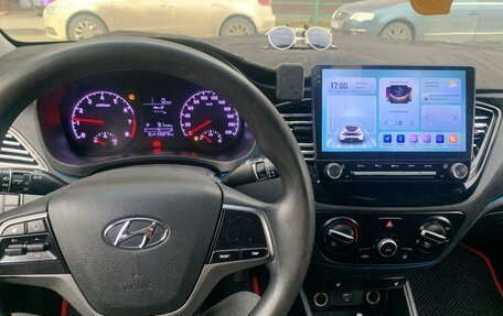 Hyundai Solaris II рестайлинг, 2019 год, 850 000 рублей, 8 фотография