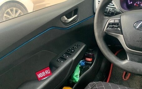 Hyundai Solaris II рестайлинг, 2019 год, 850 000 рублей, 15 фотография