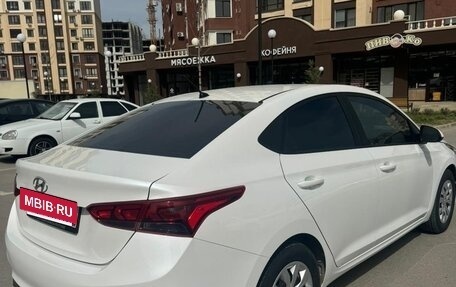 Hyundai Accent IV, 2020 год, 1 370 000 рублей, 3 фотография