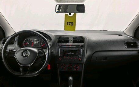 Volkswagen Polo VI (EU Market), 2016 год, 810 000 рублей, 10 фотография