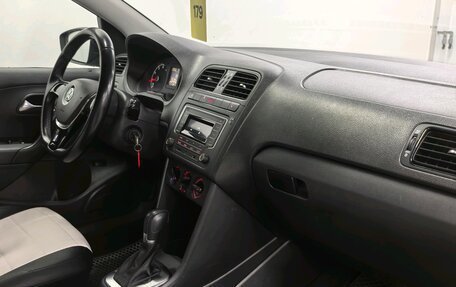 Volkswagen Polo VI (EU Market), 2016 год, 810 000 рублей, 20 фотография