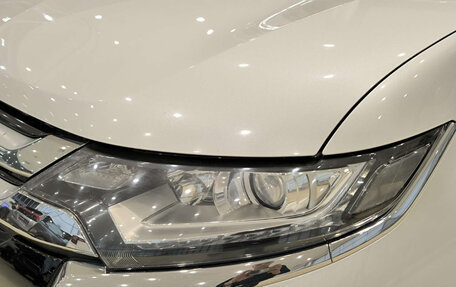 Mitsubishi Outlander III рестайлинг 3, 2015 год, 1 650 000 рублей, 21 фотография