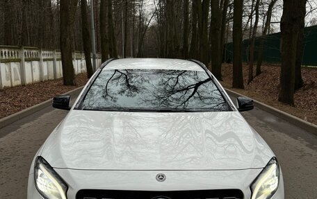 Mercedes-Benz GLA, 2018 год, 2 750 000 рублей, 11 фотография