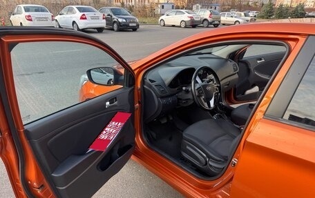 Hyundai Solaris II рестайлинг, 2014 год, 1 200 000 рублей, 6 фотография