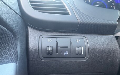 Hyundai Solaris II рестайлинг, 2014 год, 1 200 000 рублей, 9 фотография