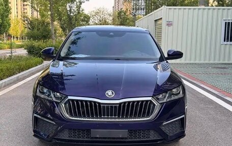 Skoda Octavia IV, 2022 год, 2 100 000 рублей, 2 фотография