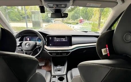 Skoda Octavia IV, 2022 год, 2 100 000 рублей, 8 фотография