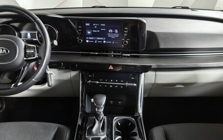 KIA Carnival, 2021 год, 3 000 000 рублей, 11 фотография