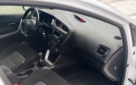 KIA cee'd III, 2013 год, 870 000 рублей, 28 фотография