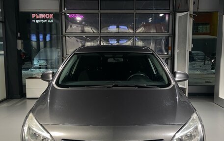 Opel Astra J, 2011 год, 650 000 рублей, 3 фотография