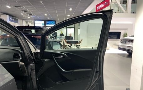 Opel Astra J, 2011 год, 650 000 рублей, 8 фотография