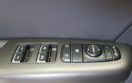 KIA Sportage IV рестайлинг, 2018 год, 2 099 000 рублей, 15 фотография