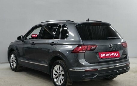 Volkswagen Tiguan II, 2021 год, 3 063 000 рублей, 7 фотография