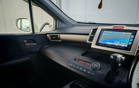 Honda Freed I, 2012 год, 985 000 рублей, 7 фотография