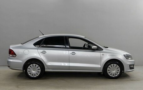 Volkswagen Polo VI (EU Market), 2015 год, 1 138 000 рублей, 4 фотография