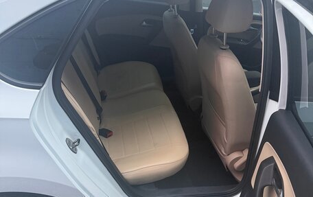 Volkswagen Polo VI (EU Market), 2015 год, 1 150 000 рублей, 10 фотография