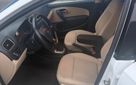 Volkswagen Polo VI (EU Market), 2015 год, 1 150 000 рублей, 9 фотография