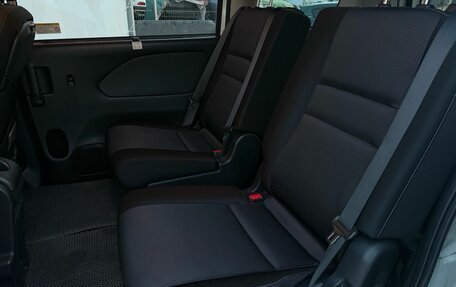 Nissan Serena IV, 2018 год, 2 350 000 рублей, 15 фотография