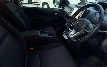 Nissan Serena IV, 2018 год, 2 350 000 рублей, 12 фотография